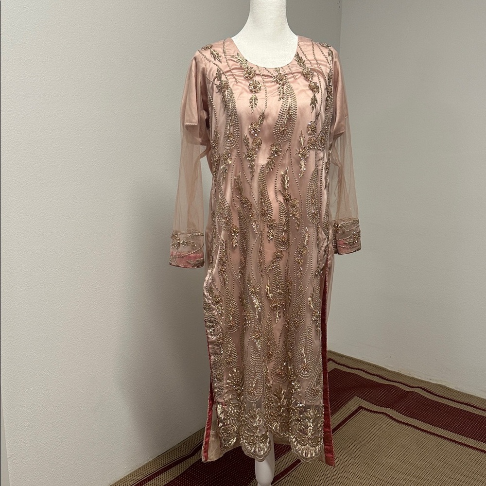 Salwar Kameez Women's Embroidered Peach and Gold Kurta